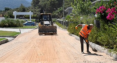 GÜZELÇAMLI MAHALLESİ’NDE ÜSTYAPI YATIRIMLARI HIZ KESMİYOR