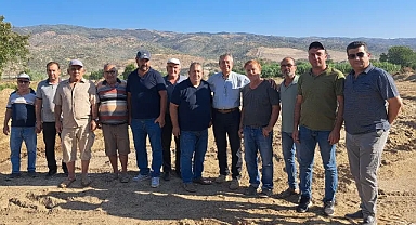 OTOBAN GİBİ BAĞLANTI YOLUNA YENİPAZAR ÇİFTÇİSİ TEPKİ GÖSTERDİ. 